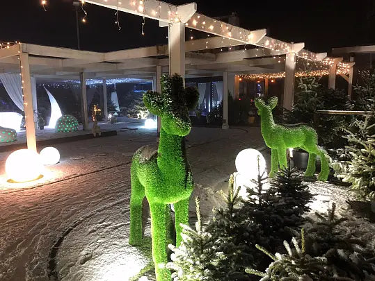 Load image into Gallery viewer, Topiary Roebuck