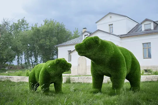 Load image into Gallery viewer, Topiary Small Grass Bear