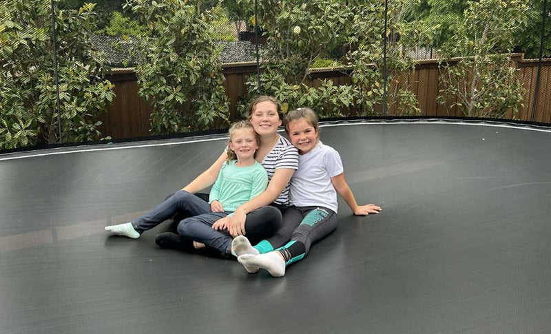Load image into Gallery viewer, springfree trampoline kidz backyards