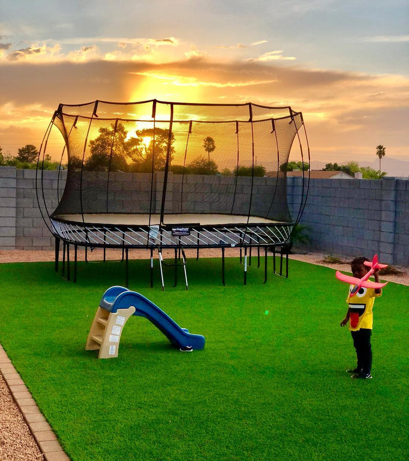 Load image into Gallery viewer, SpringFree Medium Oval Trampoline 8' x 11'