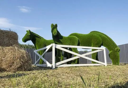 Load image into Gallery viewer, Topiary Foal
