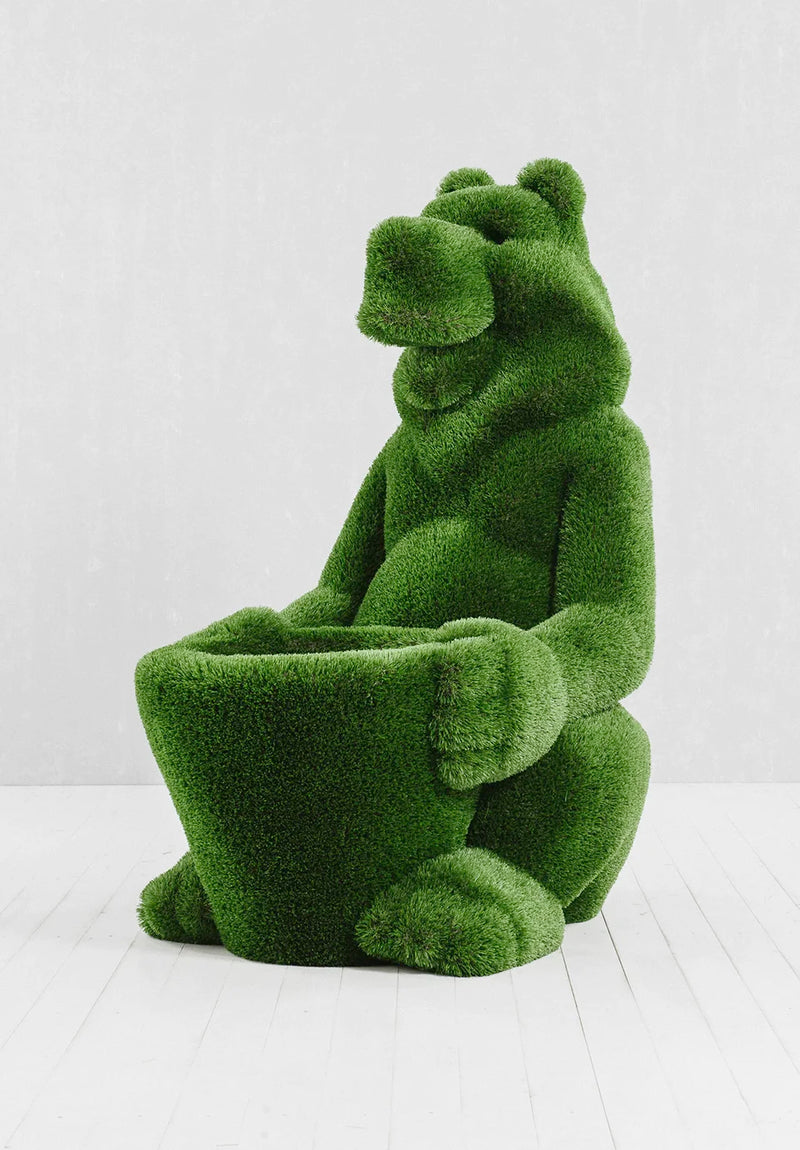 Load image into Gallery viewer, Topiary Grass Bear with Basket
