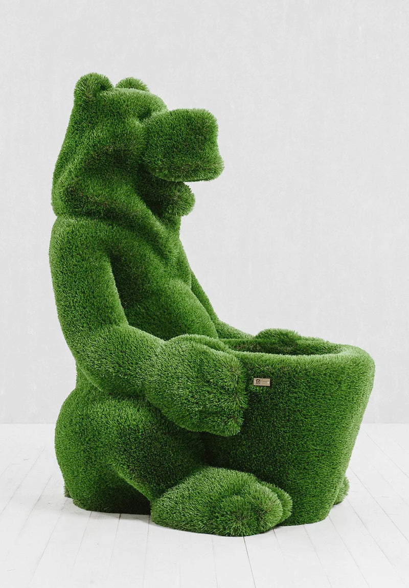 Load image into Gallery viewer, Topiary Grass Bear with Basket
