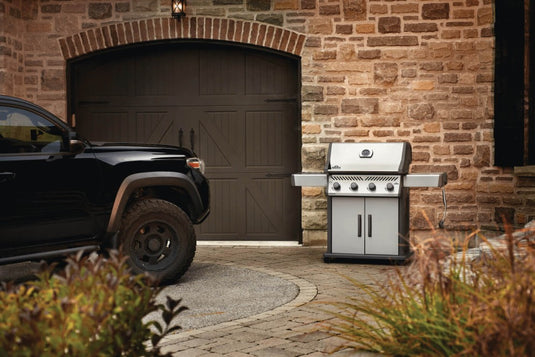 Rogue® XT 525 with Smoker Box