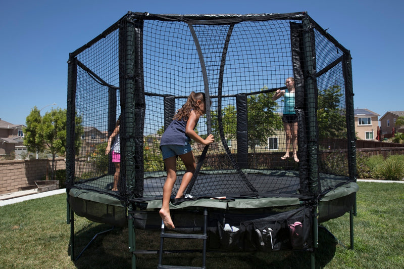 Load image into Gallery viewer, Trampoline Arena Pads for Vertical Enclosure Poles
